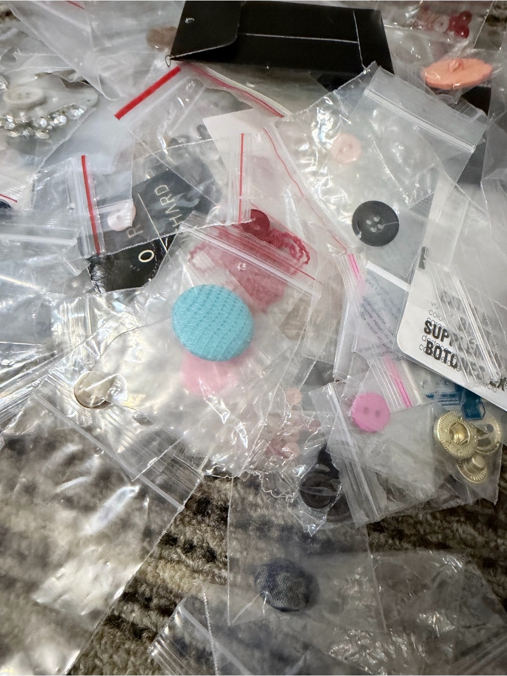 Assorted Buttons and Embellishments - Mixed Colors crafts sewing - Picture 5 of 8